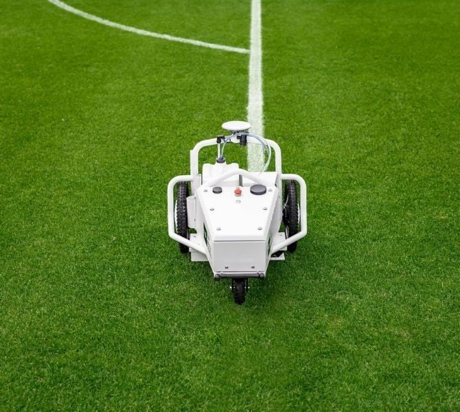 tinymobilerobot tinylinemarker pro soccer field center circle s-curve