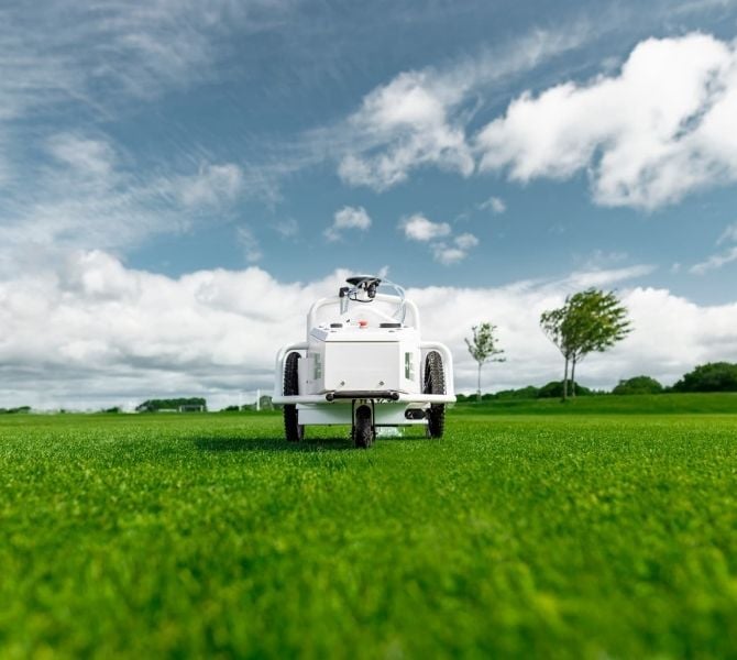 tinylinemarker pro x dramatic front shot s-curve